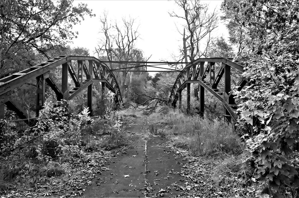 lost place / Militärhistorische Versuchsbrücke, erbaut in den 1930iger Jahren / bei Roßlau (Elbe) (AR 09/2021)