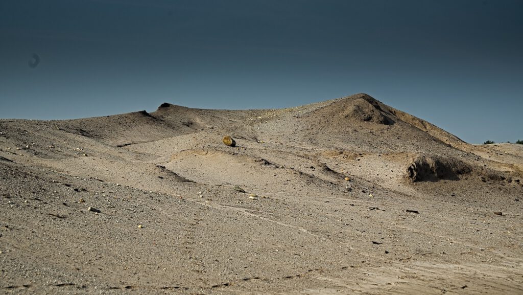 on the way / unterwegs in der Lausitzer Tagebaufolgelandschaft (Bergbaufolgelandschaft) (AR 05/2022)