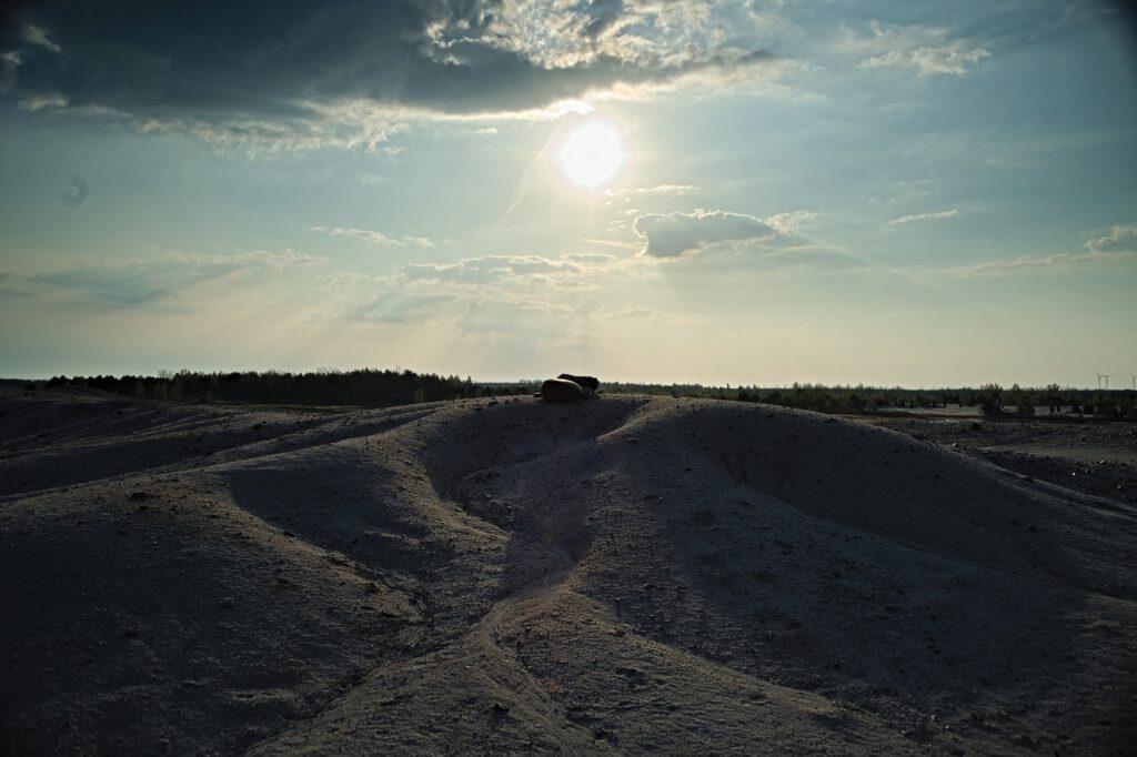 on the way / unterwegs in der Lausitzer Tagebaufolgelandschaft (Bergbaufolgelandschaft) (AR 05/2022)