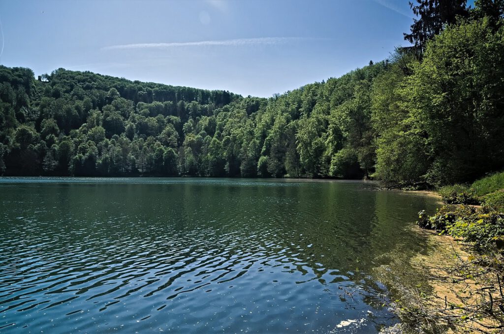 Maare der Vulkaneifel / Gemündener Maar (Dauner Maare) (AR 05/2022)