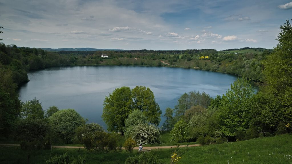 Maare der Vulkaneifel / Weinfelder Maar (Totenmaar / Dauner Maare) (AR 05/2022)