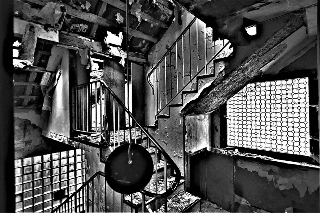 lost place / Hotel im Harz (AR 10/2022)