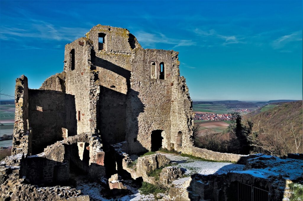 Ruine Homburg bei Gössenheim in Unterfranken (Main Spessart) (AR 12/2022)