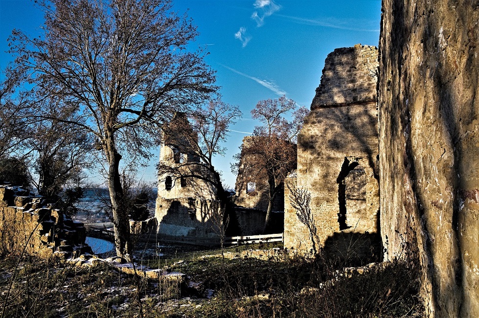 Ruine Homburg bei Gössenheim in Unterfranken (Main Spessart) (AR 12/2022)