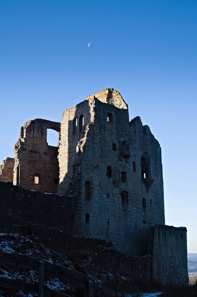 Ruine Homburg bei Gössenheim in Unterfranken (Main Spessart) (AR 12/2022)