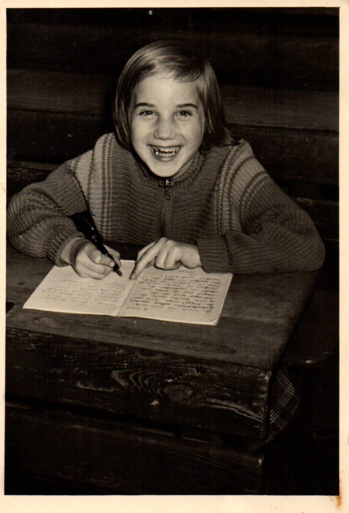 Von Pellkartoffeln mit Heringsschwanz / Erika auf der Schulbank 1961 im Alter von 12 Jahren