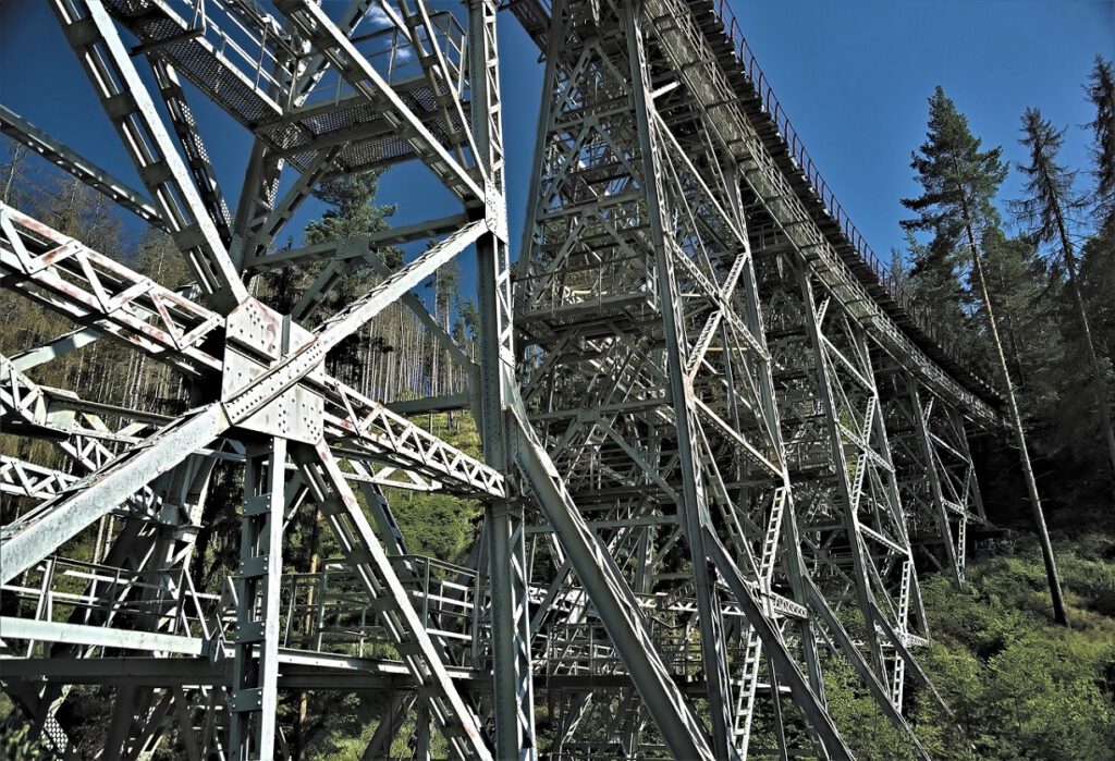 on the way / die Ziemestalbrücke / das Viadukt Ziemestal (Remptendorf - Thüringen) (AR 06/2023)