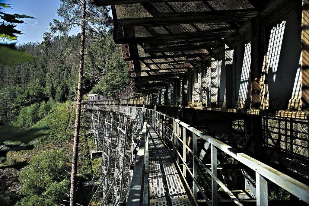 on the way / die Ziemestalbrücke / das Viadukt Ziemestal (Remptendorf - Thüringen) (AR 06/2023)