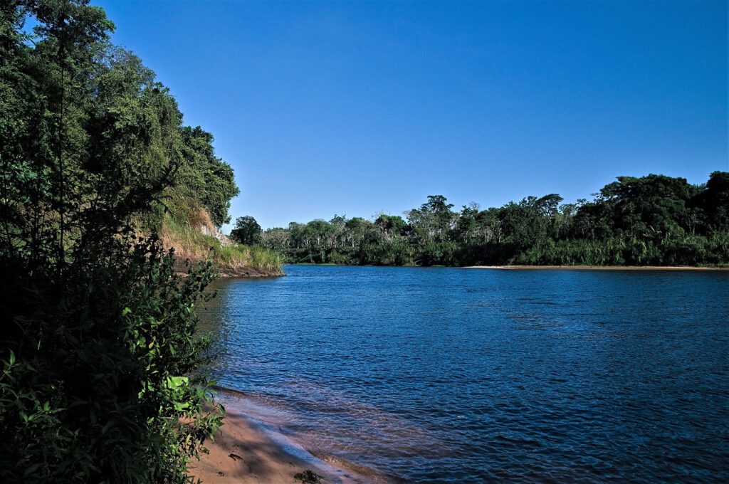 Unterwegs auf dem "Rio de Contas" (Bundesstaat Bahia, Brasilien) (AR 10/2023)