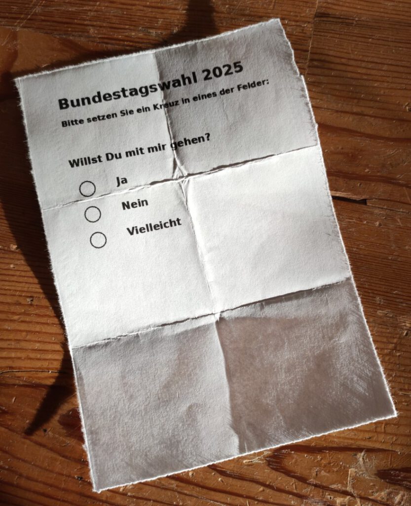 Symbolbild Wahlzettel für die Bundestagswahl 2025 (AR 10/2024)