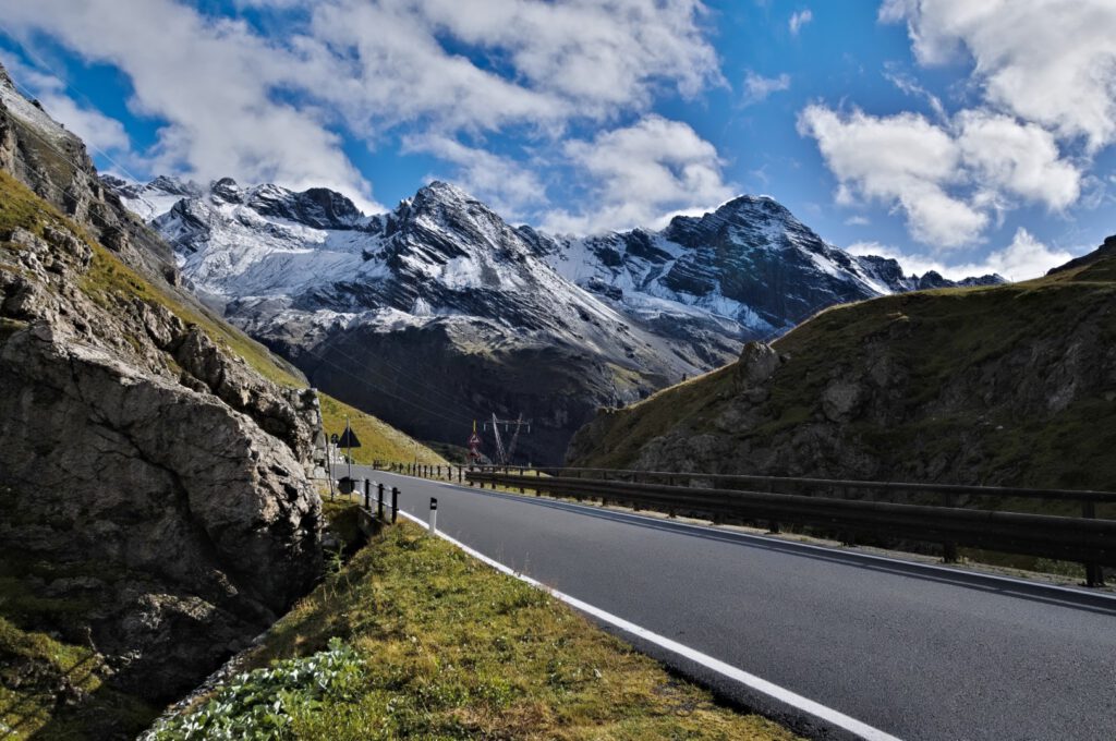 Stilfser Joch – Stelvio-Passstraße Alpenpanorama Südtirol