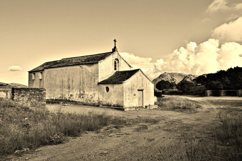 Im Herzen von Morsiglia, nahe der Westküste des Cap Corse, steht die Chapelle Notre-Dame des Grâces